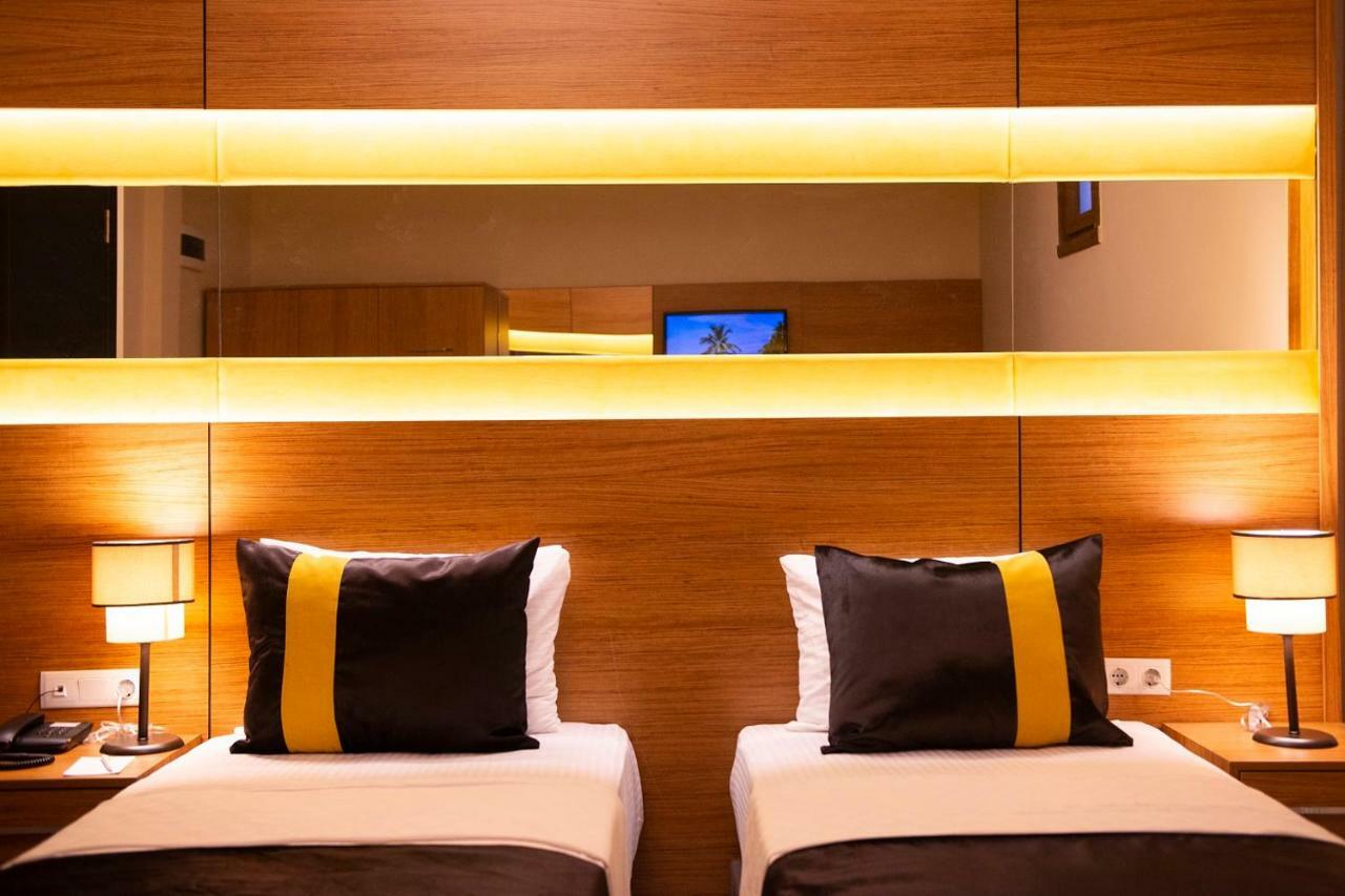 Karamans Sirkeci Suites Hotel Estambul Exterior foto